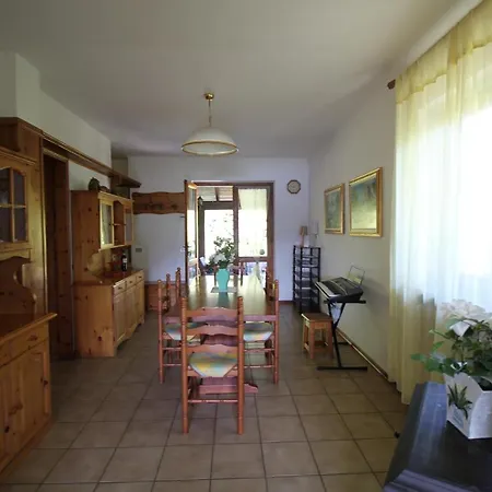 House With Lake View And Giardino Villa Miasino